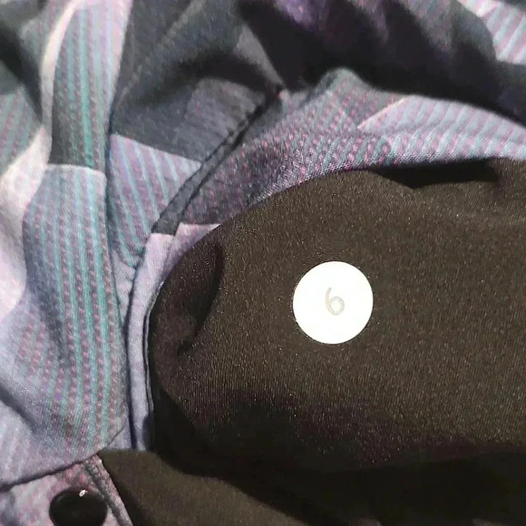 Lululemon Spring Break Away Short *4-way Stretch 3" - Picture 3 of 3